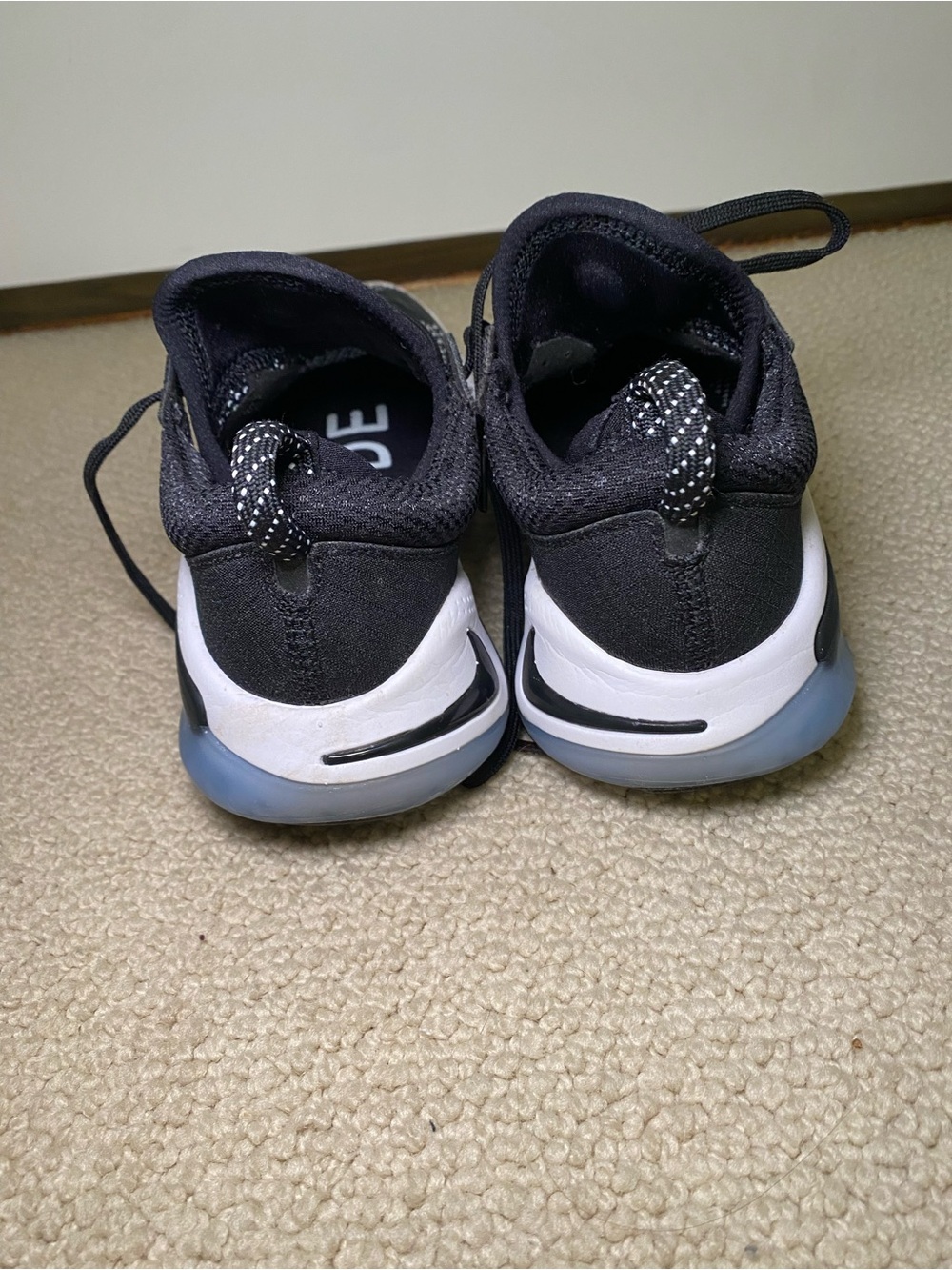 Nike Black and White Knit Sneakers - Picture 3 of 5